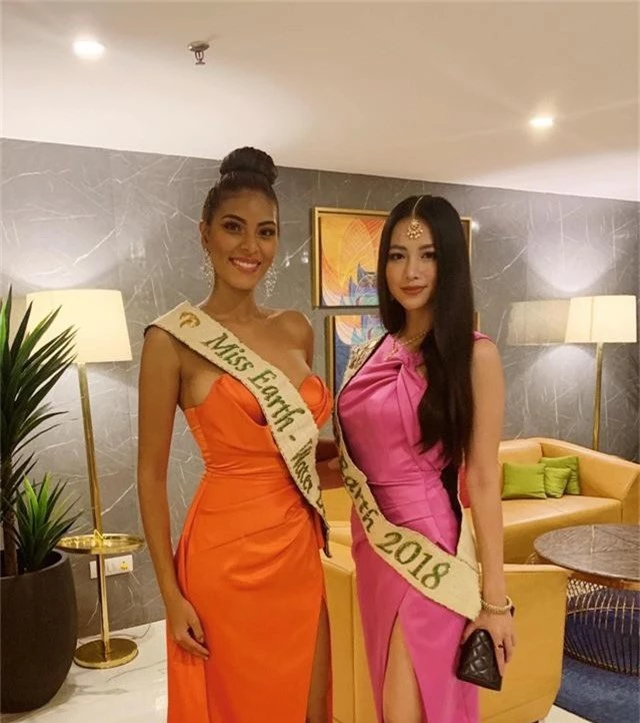 Phương Khánh trao vương miện cho Miss Earth India 2019 - Ảnh 3.
