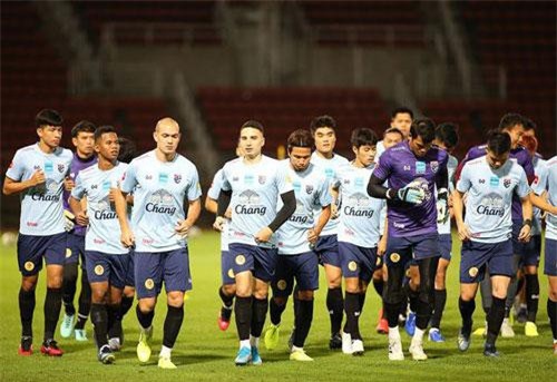 Báo Thái Lan tiết lộ đội hình đấu đội tuyển Việt Nam
