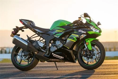 1. Kawasaki Ninja ZX-6R 2019 (giá: 11.799 euro).