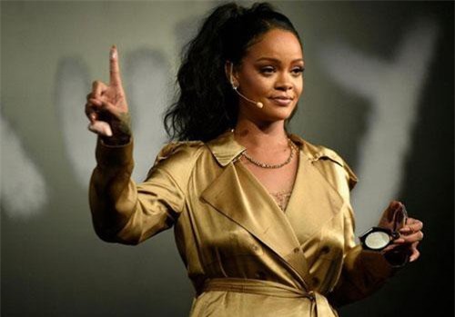 Bạn trai tỷ phú Saudi của nữ ca sĩ Rihanna là ai?