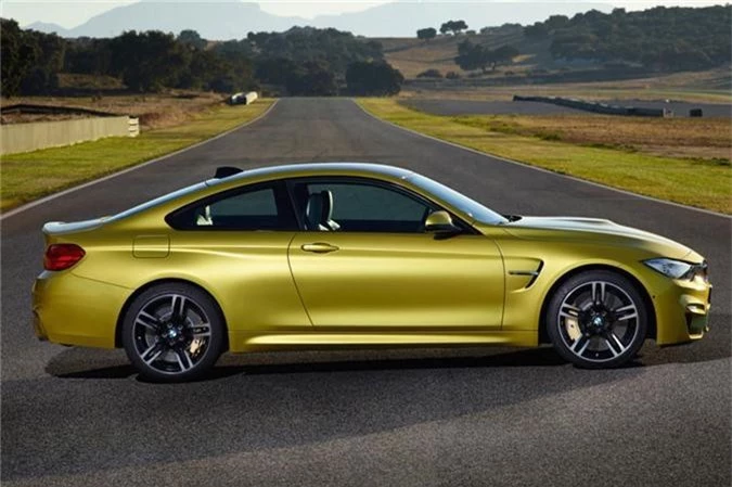 BMW M4 Coupe 2019: Cong suat 431 ma luc, gia hon 4 ty hinh anh 4