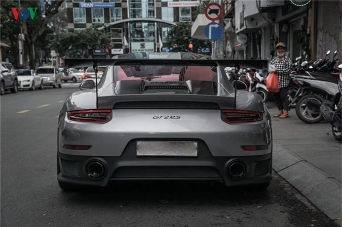 can canh porsche 911 gt2 rs dao pho sai gon hinh 9