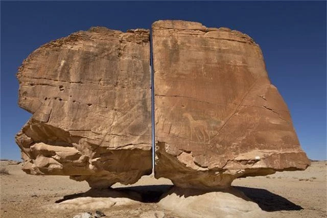 Vết cắt bí ẩn trên tảng đá khổng lồ hàng nghìn năm tuổi chưa có lời giải - 2
