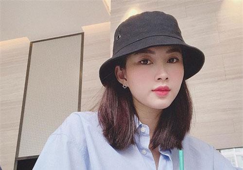 Hoa hậu Đặng Thu Thảo xuất hiện khiến fan nhận không ra vì gương mặt khác lạ