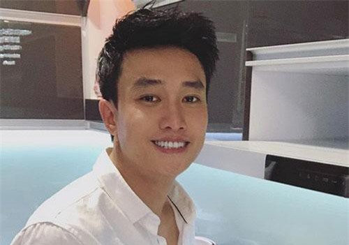 Quốc Trường phát tướng hậu "Về nhà đi con", chiếc mũi nhọn hoắt vẫn bị chú ý dù phủ nhận chuyện dao kéo