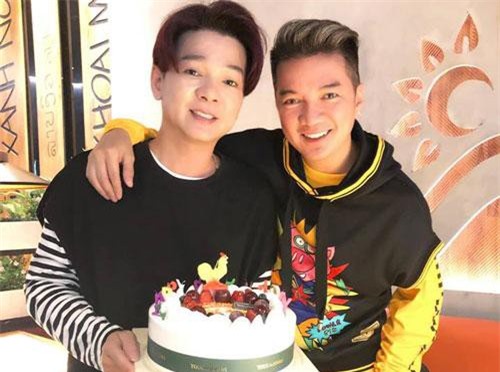 Mr Đàm bất ngờ tuyên bố 'khởi kiện' Vũ Hà sau hàng chục năm chơi thân vì lí do này