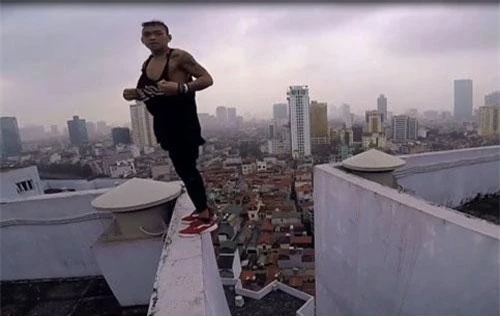 Ảnh cắt từ clip. Ảnh cắt từ clip.