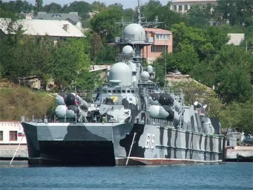 Tàu tên lửa Samum số hiệu 616 của Hải quân Nga. Ảnh: TASS.