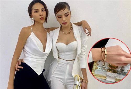 Kỳ Duyên khoe đôi vòng vàng "như bán đất", dân mạng xuýt xoa về độ chịu chơi của cô nàng khi biết giá tiền