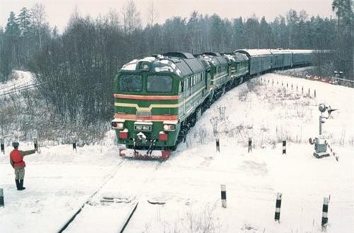 Kinh hãi sức mạnh hủy diệt một quốc gia của tàu hỏa Liên Xô