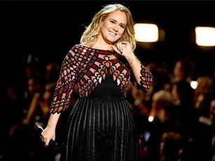 Adele hạnh phúc hơn hậu ly hôn, sẵn sàng ra nhạc mới