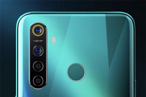 Realme Q trình làng: Chống nước, chip S712, RAM 8 GB, 4 camera sau, giá siêu rẻ