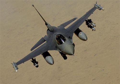 Tiêm kích F-16 “đầy đủ chức năng” được rao bán ở Florida (Mỹ)