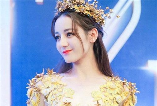 Phụ nữ có nét "duyên ngầm" này trên mặt vô cùng tốt số, khiến đàn ông nhìn là “mất ăn mất ngủ”