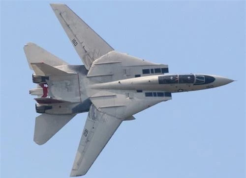 Tiêm kích cánh cụp cánh xòe F-14 Tomcat của Hải quân Mỹ. Ảnh: Wikipedia.