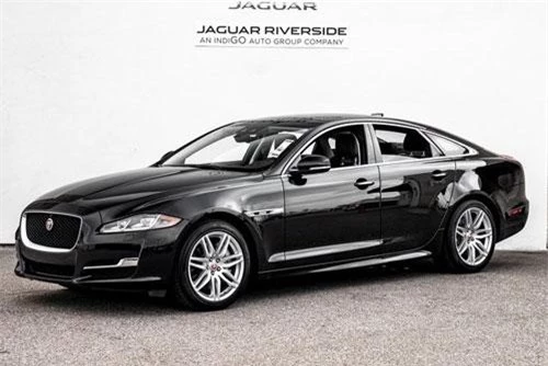 Jaguar-XJ-R-Sport-RWD-2019.