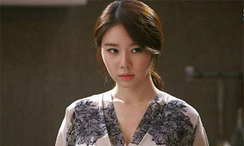 Biết chồng ngoại tình, vợ ngày nào cũng mời nhân tình ăn một món khiến cô ta phải khiếp vía