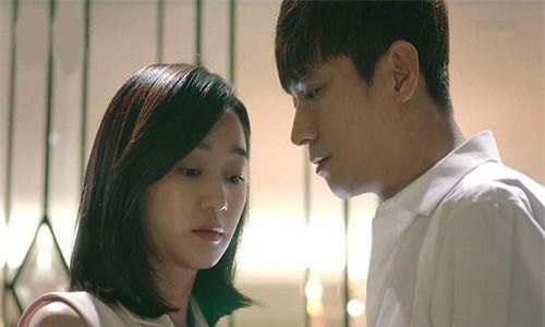 Món quà đặc biệt vợ tặng trước ngày ly hôn khiến gã chồng bội bạc ôm mặt khóc