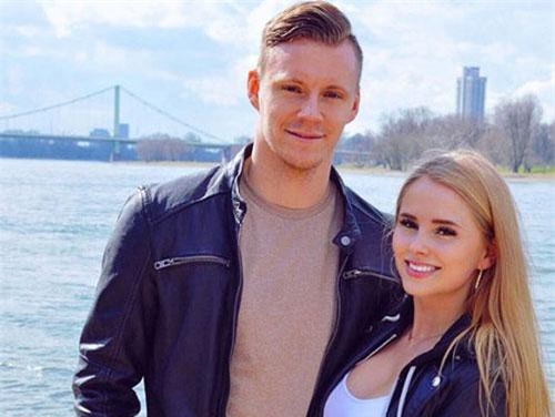 Nàng WAGs xinh nhất Arsenal đăng ảnh bốc lửa tiếp sức cho chồng