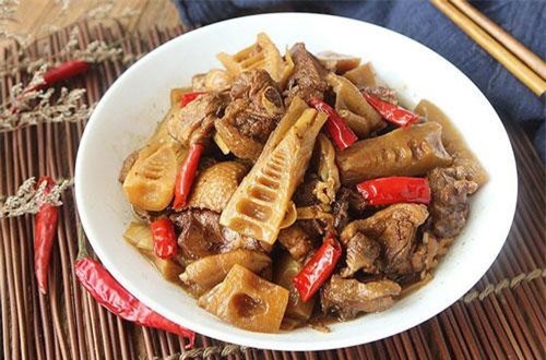 Mùa măng nhất định phải thử món vịt om măng đậm đà ngon xuất sắc