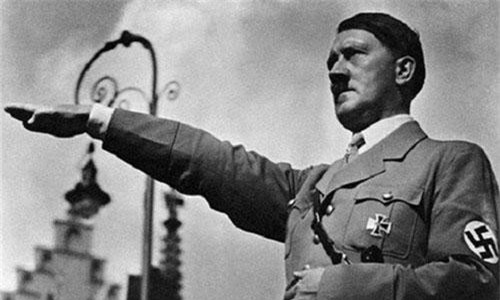 Cực sốc: Trùm phát xít Hitler sợ hãi Anh, Pháp?