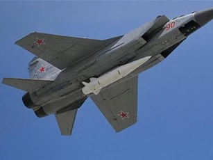 Tiêm kích tàng hình Su-57 sẽ được trang bị phiên bản mini của tên lửa Kh-47M2 Kinzhal