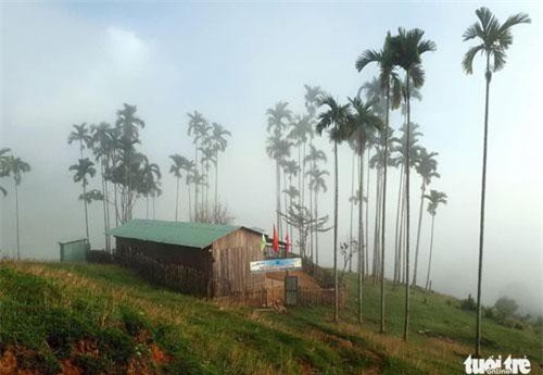 Lễ khai giảng của 34 trò, 2 cô và 1 'đại biểu' lãnh đạo là trưởng nóc