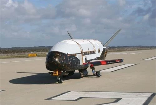 Phát ngôn viên không quân Mỹ William Russell ngày 27/8 cho biết, máy bay X-37B chỉ trở lại Trái đất sau khi hoàn thành nhiệm vụ được giao, nhưng ông không tiết lộ thời điểm cũng như nhiệm vụ cụ thể của nó trên quỹ đạo.