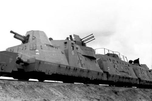 Cận cảnh các "thiết giáp hạm mặt đất" đáng sợ nhất thế giới