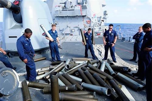 Tường tận khẩu hải pháo được trang bị trên hầu hết tàu chiến Mỹ