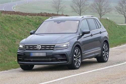 9. Volkswagen Tiguan (doanh số: 3.134 chiếc).