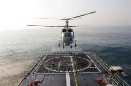 Đặc biệt, các trực thăng Ka-28 sẽ đi theo kèm hoạt động của 4 tàu hộ vệ hiện đại Gepard 3.9 Đề án 11661E mang tên 011 Đinh Tiên Hoàng, 012 Lý Thái Tổ, 015 Trần Hưng Đạo, 016 Quang Trung. Ảnh: Báo QĐND