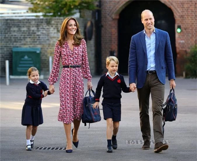 Princess-Charlotte-First-Day-of-School-04