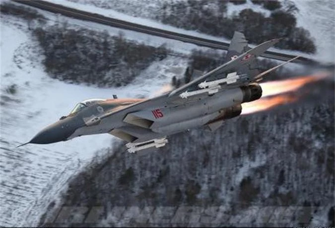 That bai dau don cua tinh bao Israel khi danh cap tiem kich MiG-29-Hinh-10