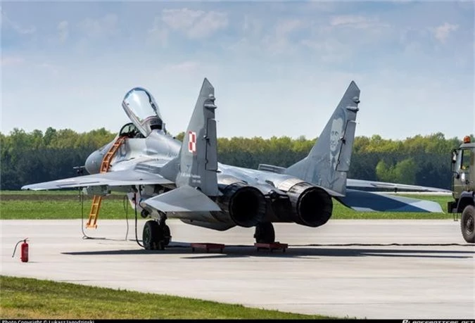 That bai dau don cua tinh bao Israel khi danh cap tiem kich MiG-29-Hinh-16