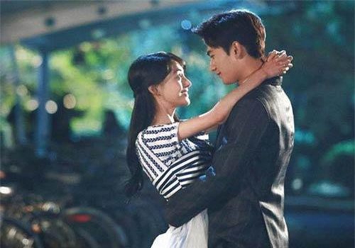 Cay mắt nhìn người yêu đi lấy chồng rồi phát hiện điều không ngờ