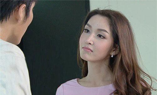 Vênh mặt đòi ly hôn vì chê chồng nghèo, vợ quỳ gối van xin khi chồng đưa ra 1 thứ