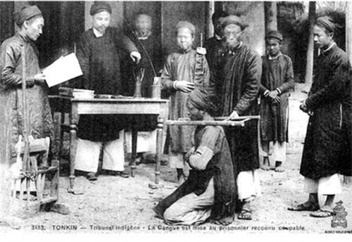 Vua triều Nguyễn chống tà thuật dị đoan như thế nào?