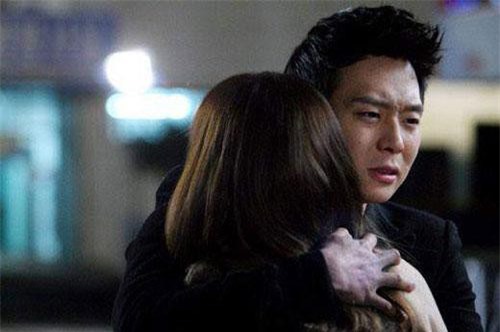 Tôi đã ôm vợ khóc khi biết lý do cô ấy lén dùng thuốc tránh thai suốt 2 năm