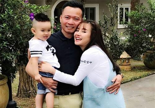 Lấy chồng đại gia, ở biệt thự 40 tỷ, ca sĩ Vy Oanh đắn đo "Chọn trường nào cho con trai học để không cảm giác quá đầy đủ"