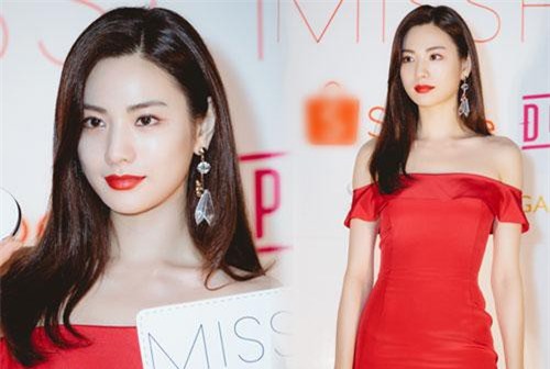 Mỹ nhân đẹp nhất thế giới gây sốt khi dự sự kiện ở Việt Nam: Nhan sắc, body hoàn hảo "đốn tim"