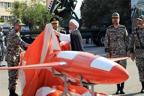 Iran "trình làng" máy bay không người lái thế hệ mới Kian