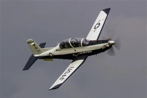 Máy bay huấn luyện sơ cấp T-6 Texan II của Không lực Hoa Kỳ. Ảnh: US Air Force.