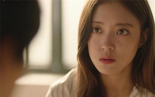 Vừa nhìn thấy mặt em rể tương lai tôi đã lao ra mắng, nào ngờ mẹ xồng xộc chạy vào nói với tôi 1 câu điếng người