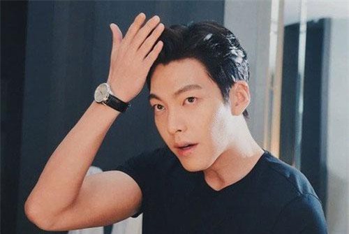 Mỹ nam "Người thừa kế" Kim Woo Bin trở lại với ngoại hình điển trai gấp bội sau hơn 2 năm điều trị ung thư vòm họng