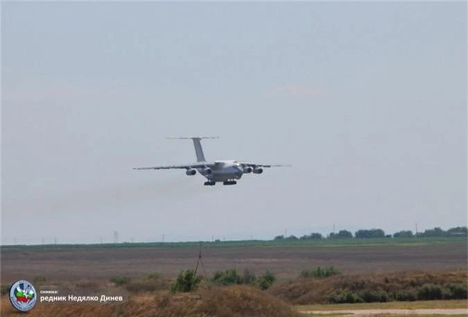 Co F-16V Block 70, Bulgaria van chi tien dai tu 