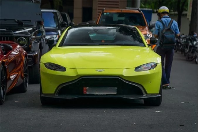 Sieu xe Aston Martin Vantage 15 ty lan banh o SG-Hinh-8