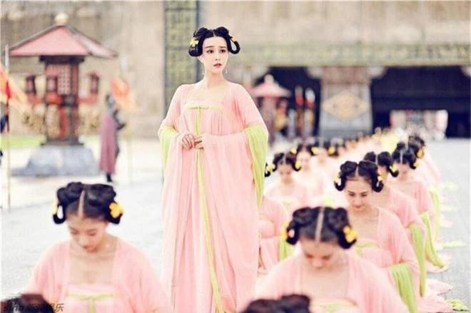 1001 quy tắc ân ái của Hoàng đế Trung Hoa: Con đường gian nan của các phi tần, mỹ nữ để đến với long sàng - Ảnh 3.