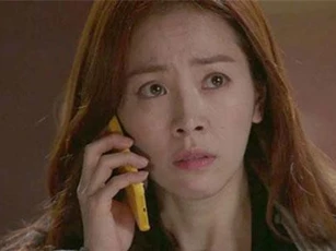 Chồng gọi điện báo làm thêm giờ nhưng quên gác máy khiến tôi phát hiện sự thật đau lòng