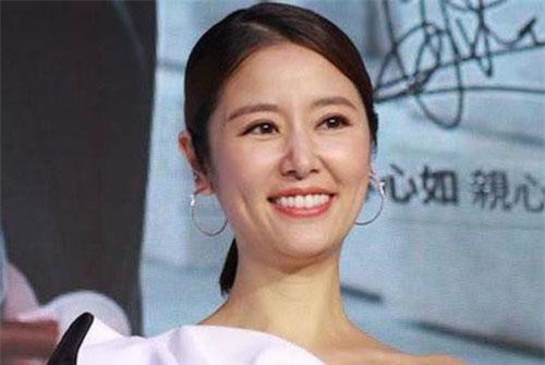 Bóc mẽ việc đi học lấy thêm bằng thạc sĩ của Lâm Tâm Như: Xôn xao vì lịch trình học nhẹ nhàng đến không ngờ